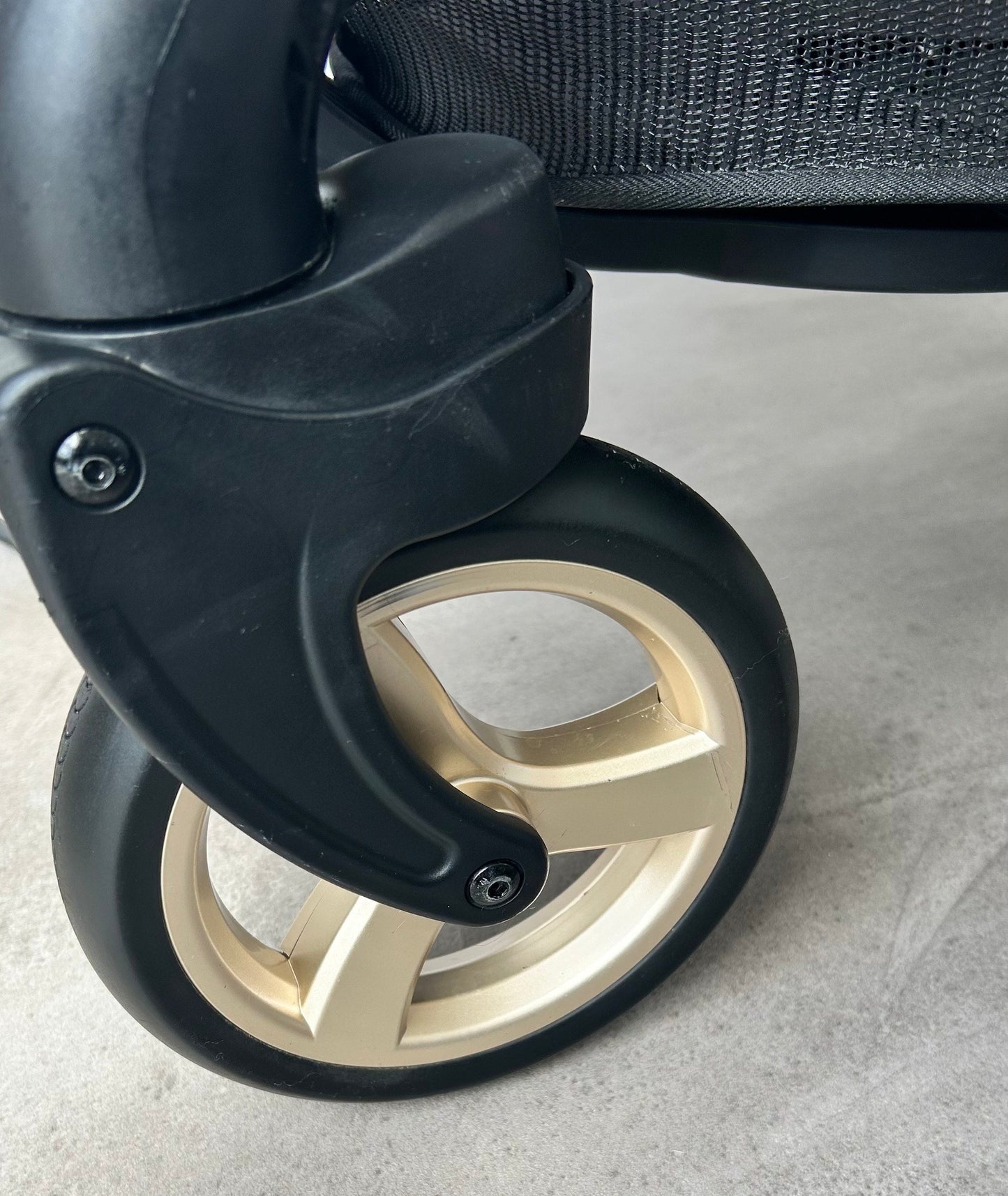 Egg3 Pushchair & Carry Cot Luxury Bundle
