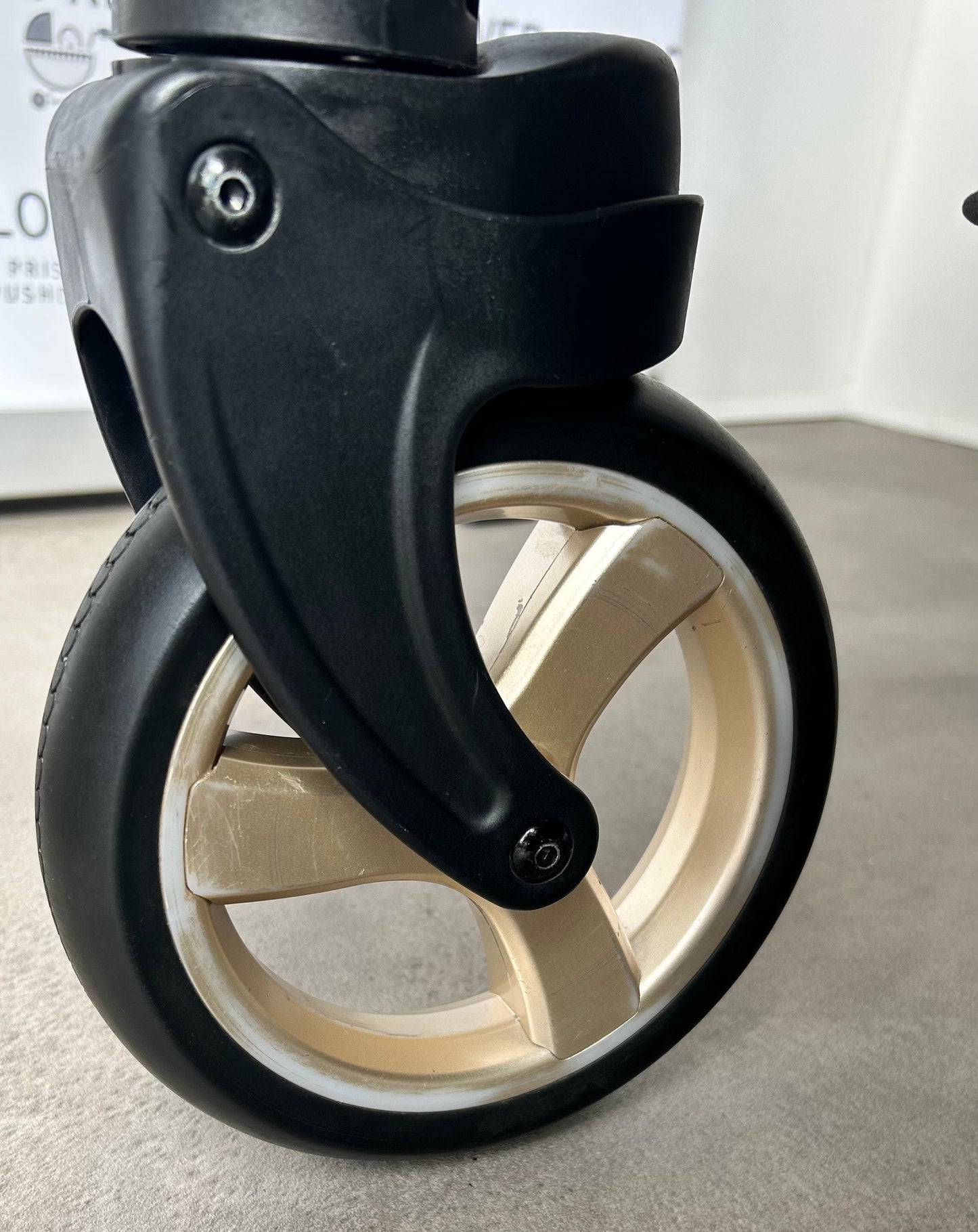 Egg3 Pushchair & Carry Cot Luxury Bundle