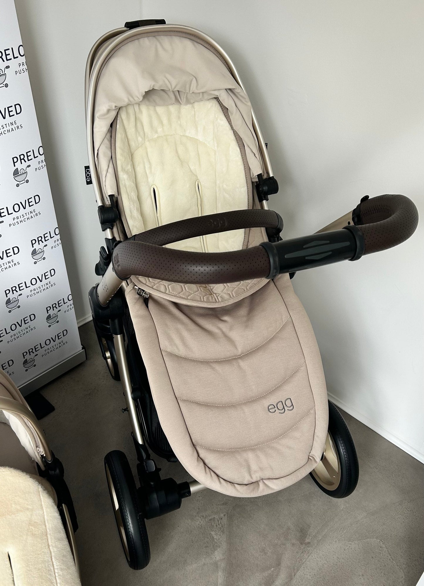 Egg3 Pushchair & Carry Cot Luxury Bundle