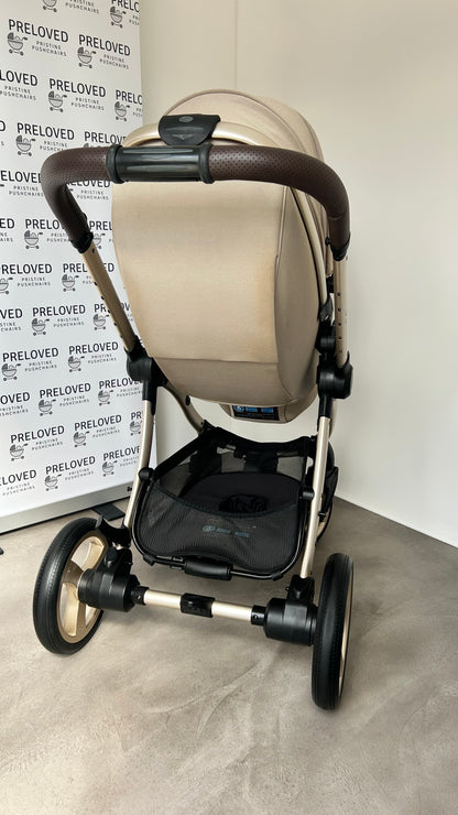 Egg3 Pushchair & Carry Cot Luxury Bundle