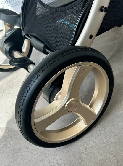 Egg3 Pushchair & Carry Cot Luxury Bundle